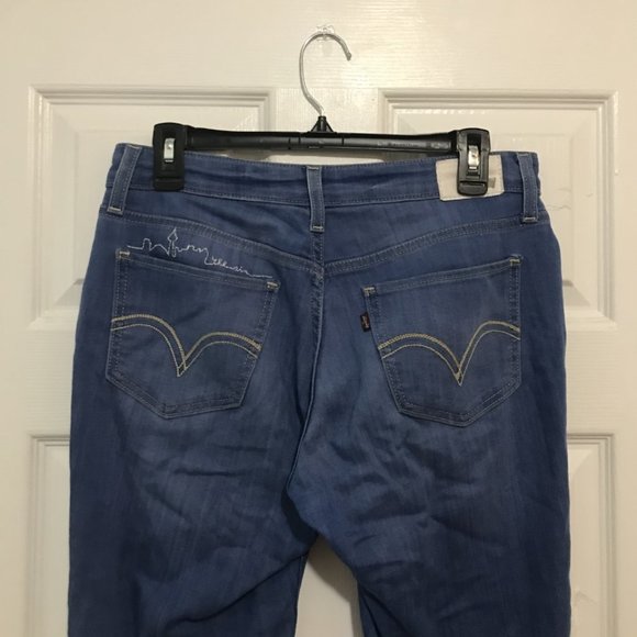 Toronto Embroidered Levi Jeggings - Picture 1 of 5